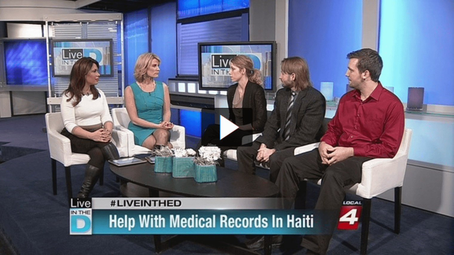 Doctors and students using fEMR
